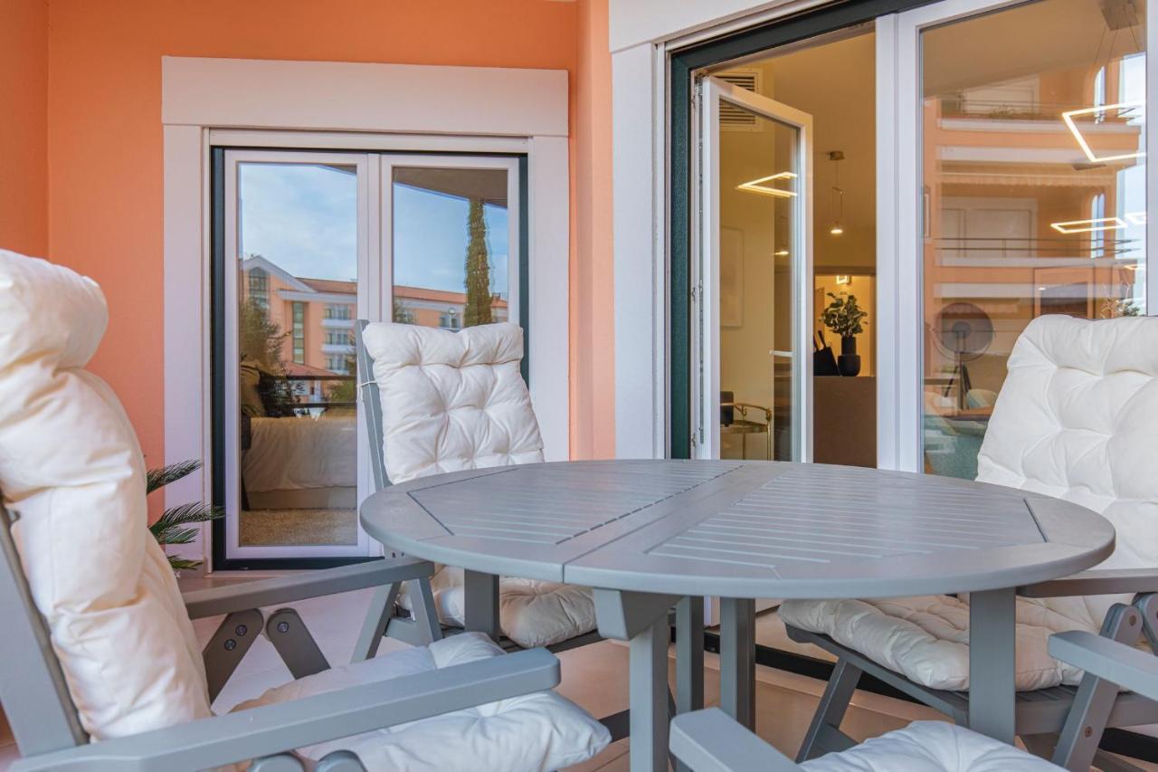 Deluxe 2Bdr Apartment In Carcavelos By Lovelystay Kültér fotó